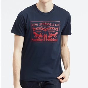 Levi’s Two-Horse Pull Graphic Tee Shirt NWT